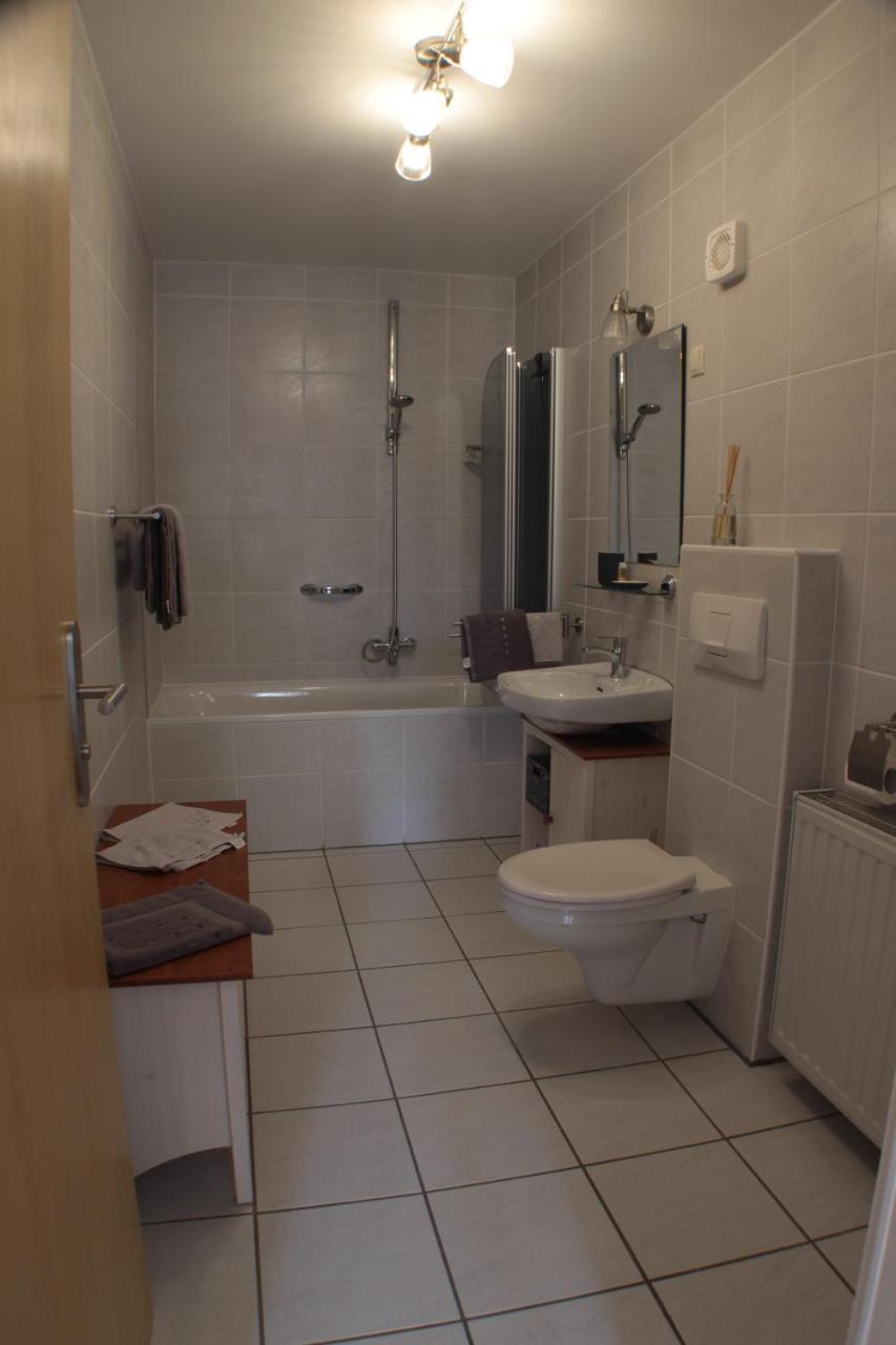 Zum Baren - Einfach Anders Hotell Mainbernheim Exteriör bild