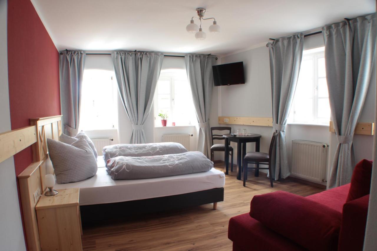 Zum Baren - Einfach Anders Hotell Mainbernheim Exteriör bild